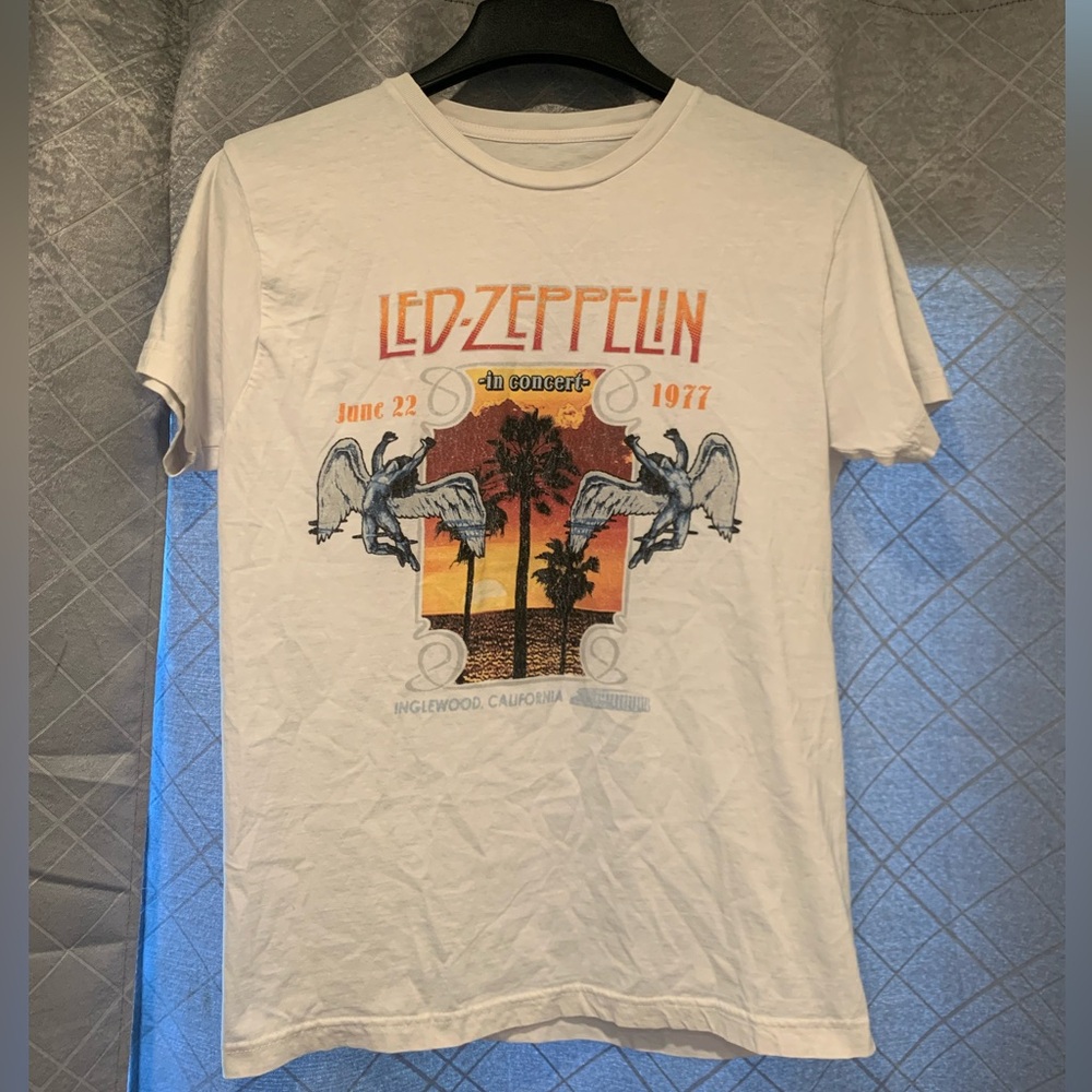 Super vintage 1977 Led Zeppelin concert shirt